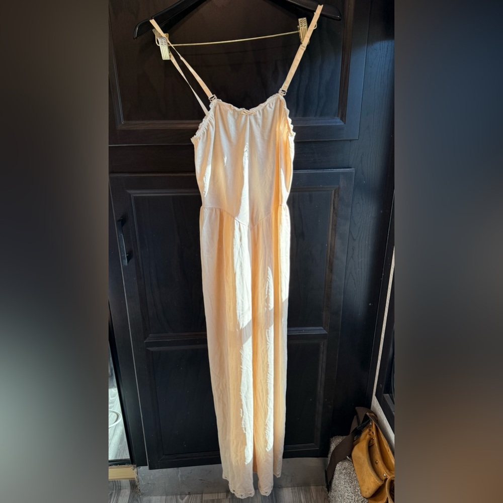 Vintage vanity fair Cream Sleeveless fairy cottage girlhood Maxi slip Dress XS